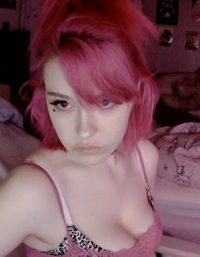 XxHollow_BunnyxX's profile picture