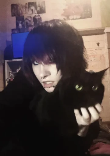 Vinspaperheart's profile picture