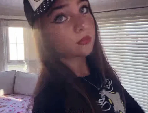 Liz(>ᴗ•)