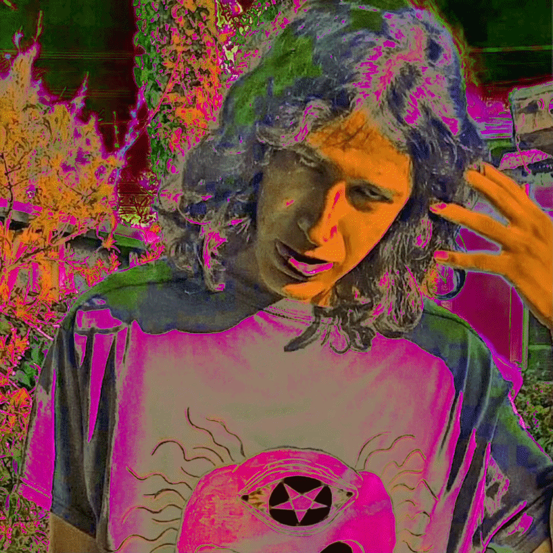👽