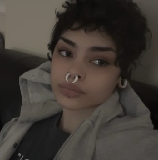 ruinhood's profile picture