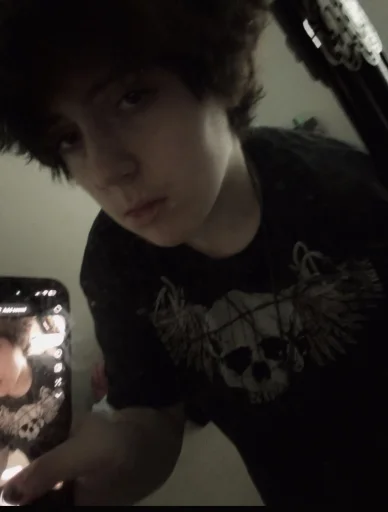 loserlesbianvampire's profile picture