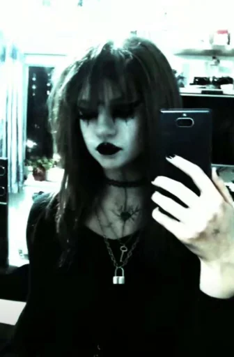 xxCherri.the.goth.girlxx on FriendRewind