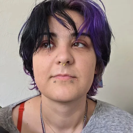 Fragilereality's profile picture