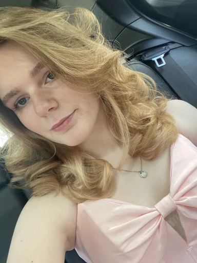 floscraps's profile picture