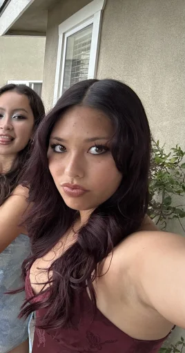 kat.exists's profile picture