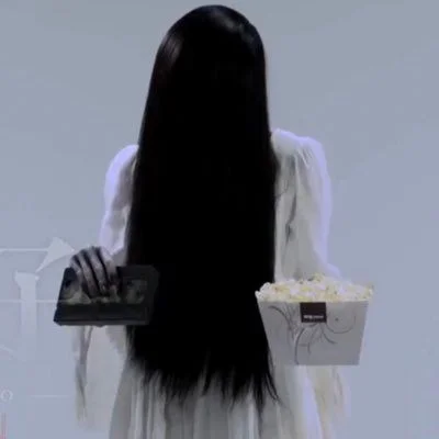 sadako if she was black 𐚁🏜𓃗's profile picture