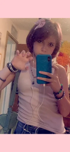{livingdeadgirl}'s profile picture