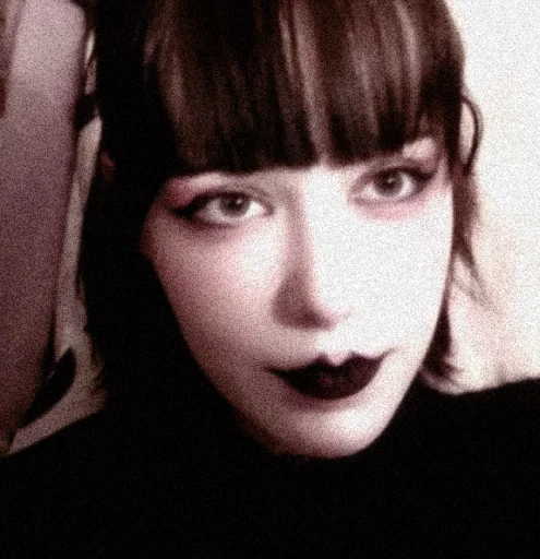 XxHollow_BunnyxX's profile picture