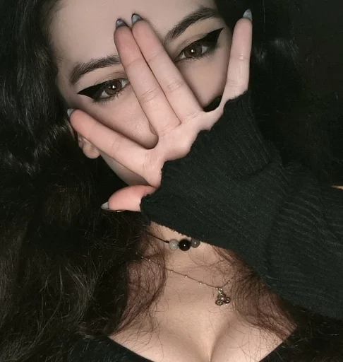 Heart_And_Fangs's profile picture