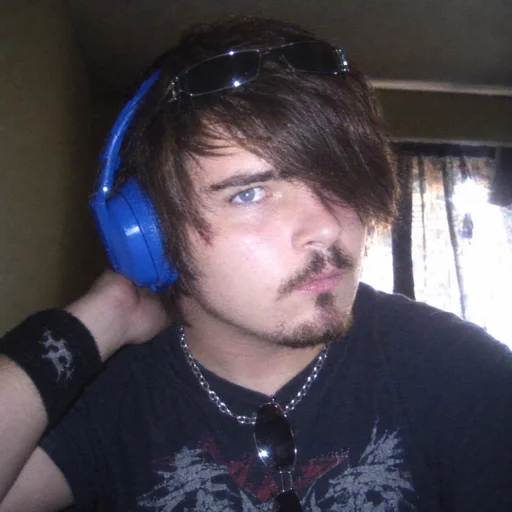 WadeInStereo's profile picture
