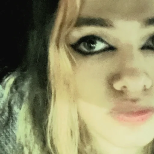 Aida'sWandering🩷💜🖤's profile picture