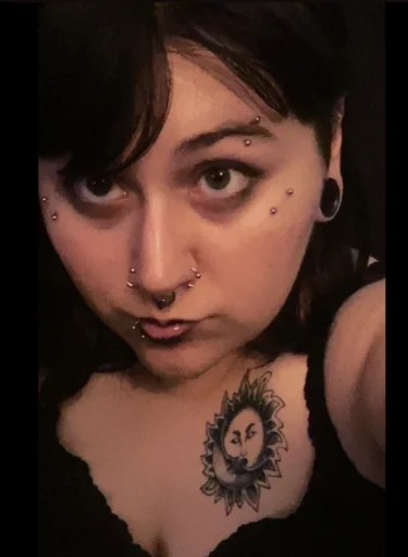 BuztedKnucklez (Dez)'s profile picture