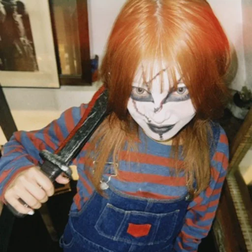 I SELL FRIGHTS🎃🩻LIKE DIMES's profile picture