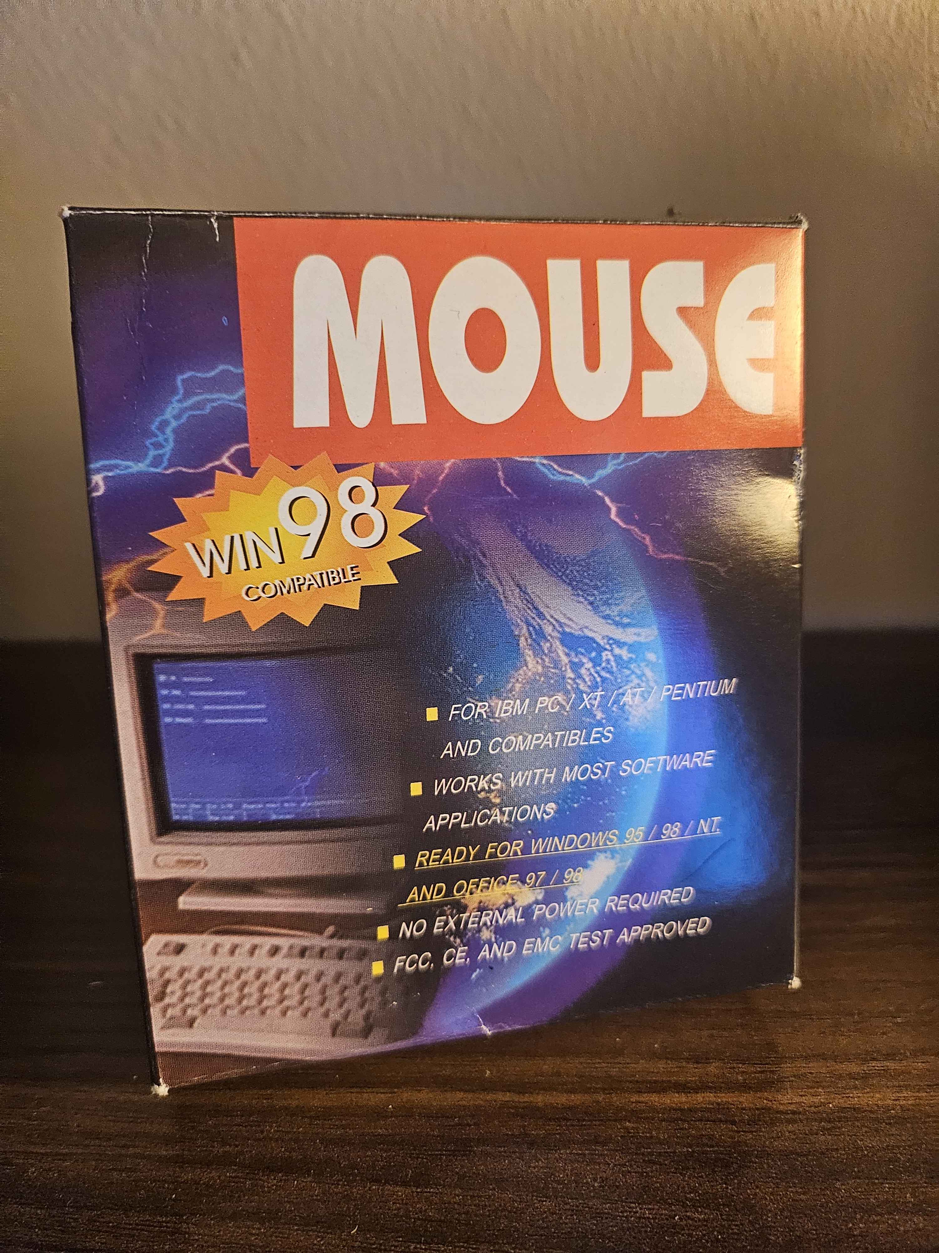 Windows 98 compatible mouse