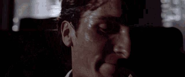 american-psycho-patrick-bateman-ezgif-com-cut