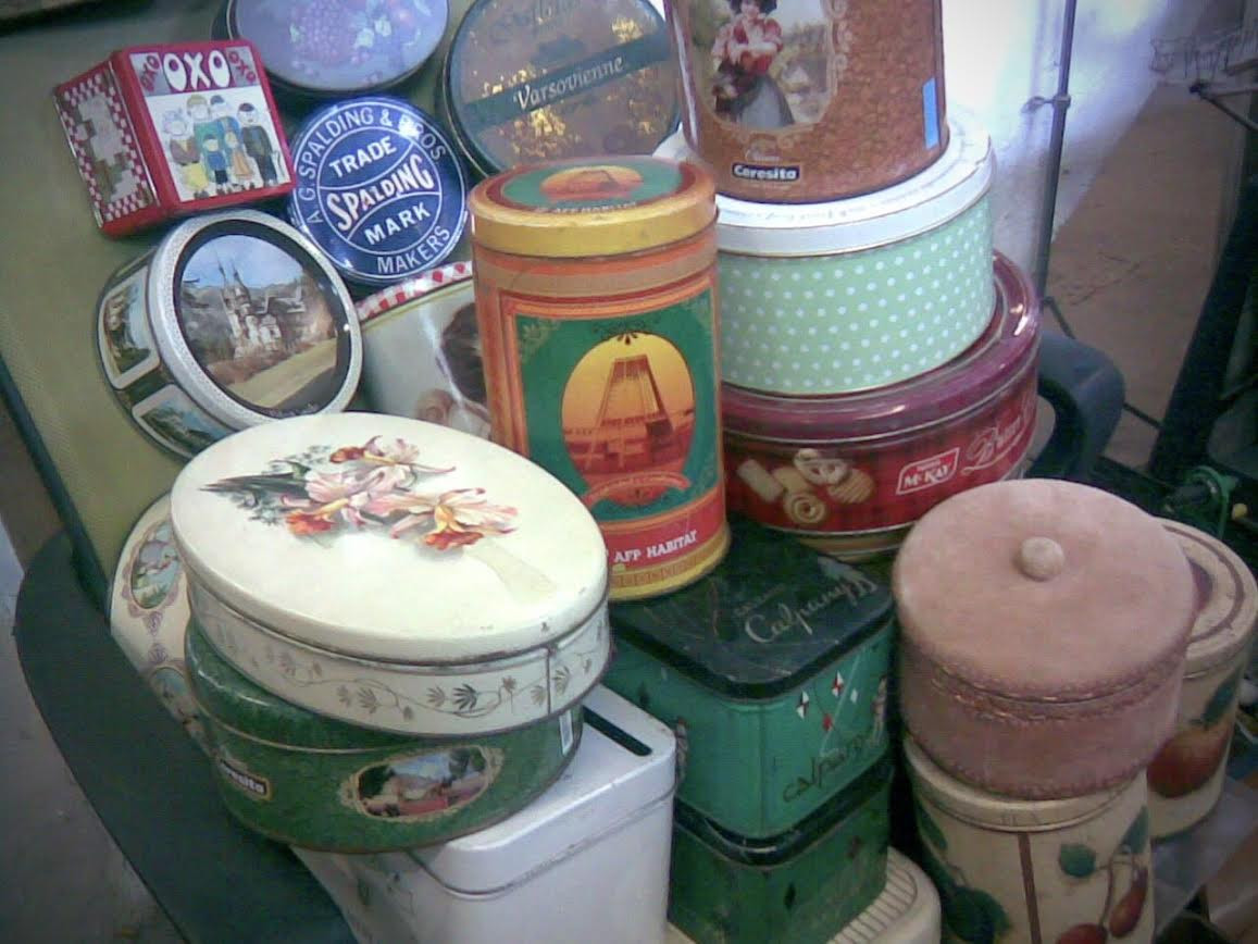 Im obsessed with old tins and boxes, the designs used to be so cute! Im upset its not that common anymore