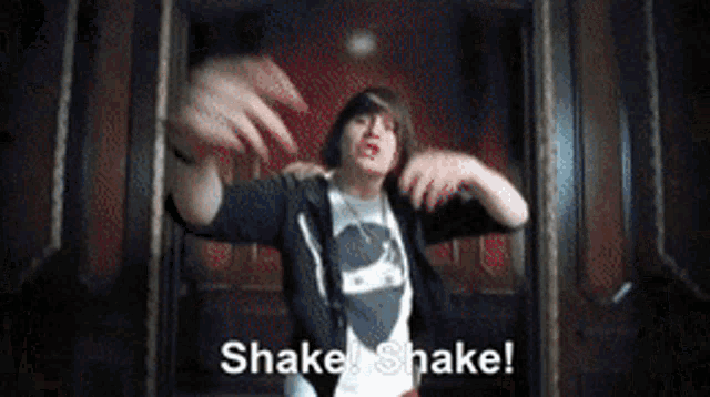 shake it by metro station