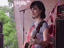 Kathleen Hanna Bikini Kill GIF - Kathleen hanna Bikini kill The julie ruin - Discover & Share GIFs