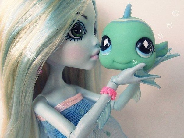 Monster high!!