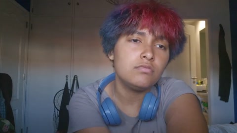male manipulator posts nonchalant cover of creep