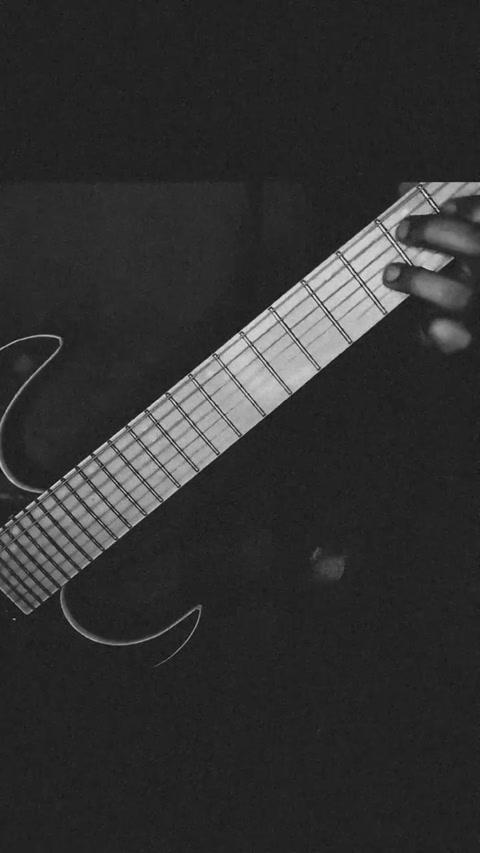 Mid tempo black metal riff i made!