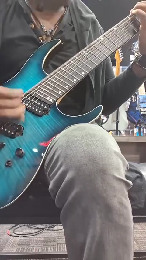 Black metal on a 8 strings guitar