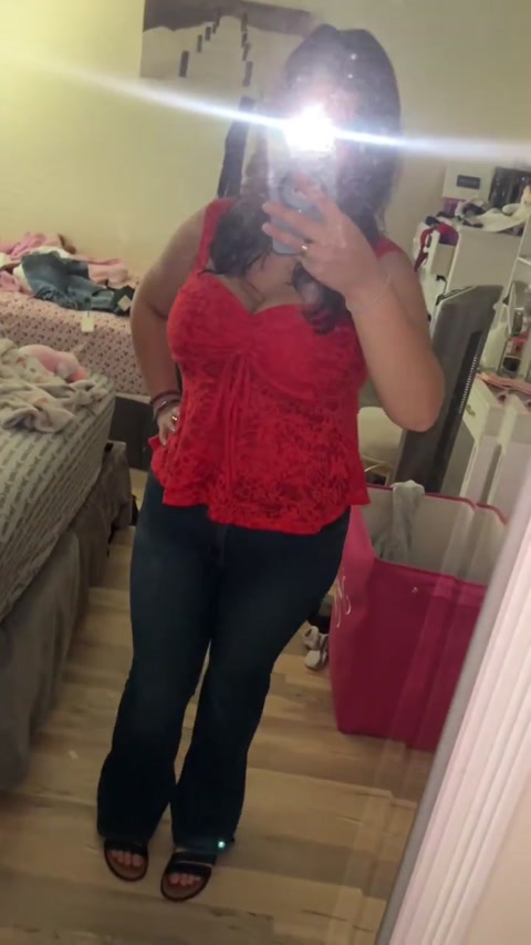 Me :>