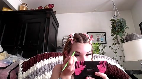 random makeup video lol