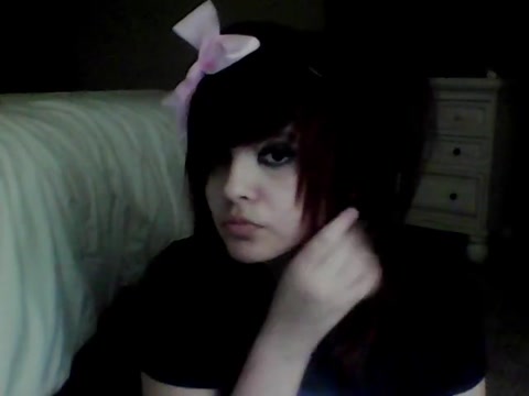 listenin to music and vlogging ;3