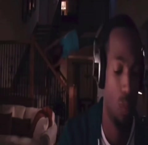 🎧