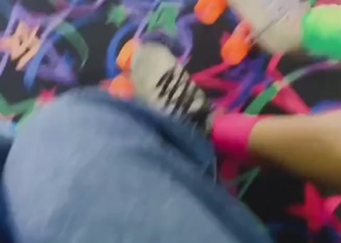 moments b4 i busted my ass in this rollerskating rink