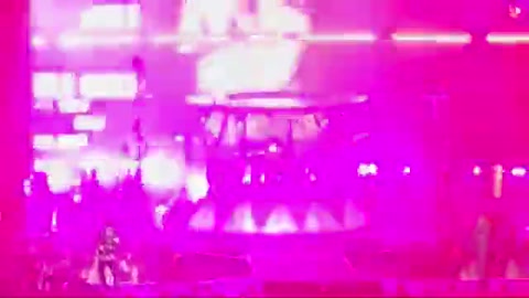 MOTLEY CRUE LIVE AT MANSFIELD MASSACHUSETTS!!