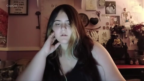 My introduction vid (it sucks 😔)