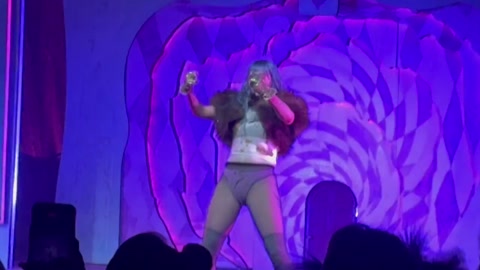ashnikko concert!