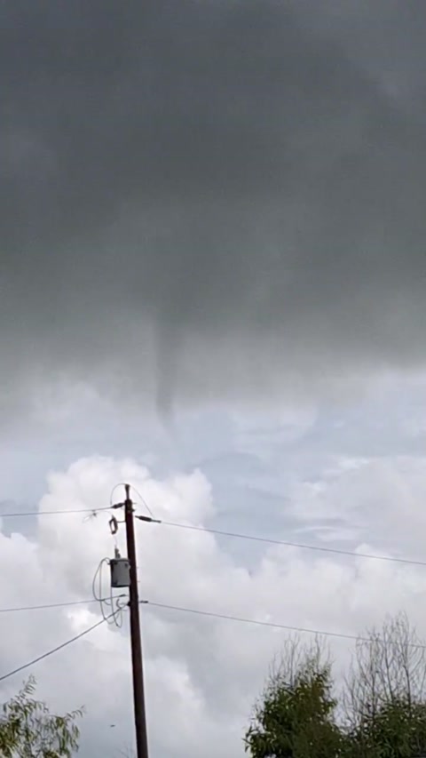 🌪️ Inland Tropical Funnel Cloud Over Rural Nueces County Near Corpus Christi, Texas! (June 4, 2026)