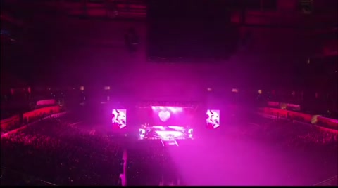 CAN YOU FEEL MY HEART LIVE!!