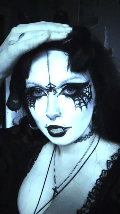 Spider makeup