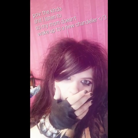 Kinda shit I listen to so my mom doesn't wake up to a new chandelier XD