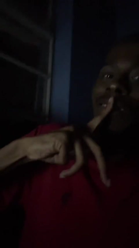 Hhhhh