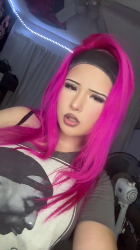 uh hi idk what to put