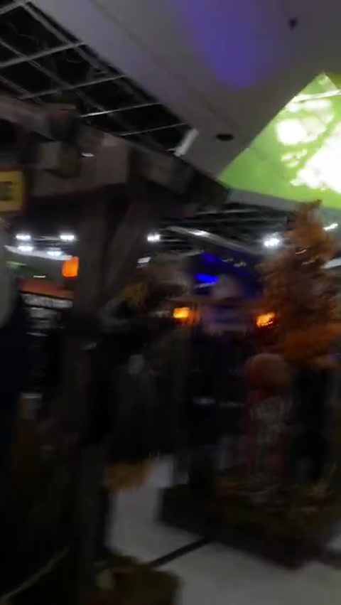 spirit halloween