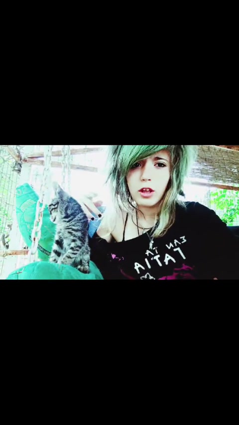 lypsic w cat