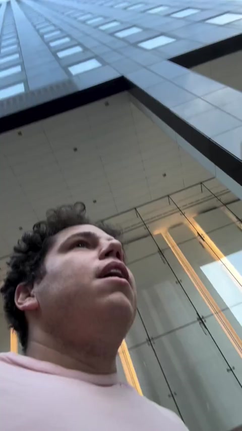 Can I have the cheeseburger?