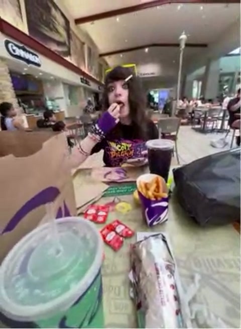 me eating ig