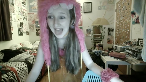 a very bad dance to lady gagas bad romace in my hoe halloween coustume!