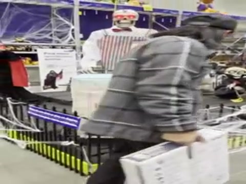 Tried scaring my dad at Lowe's